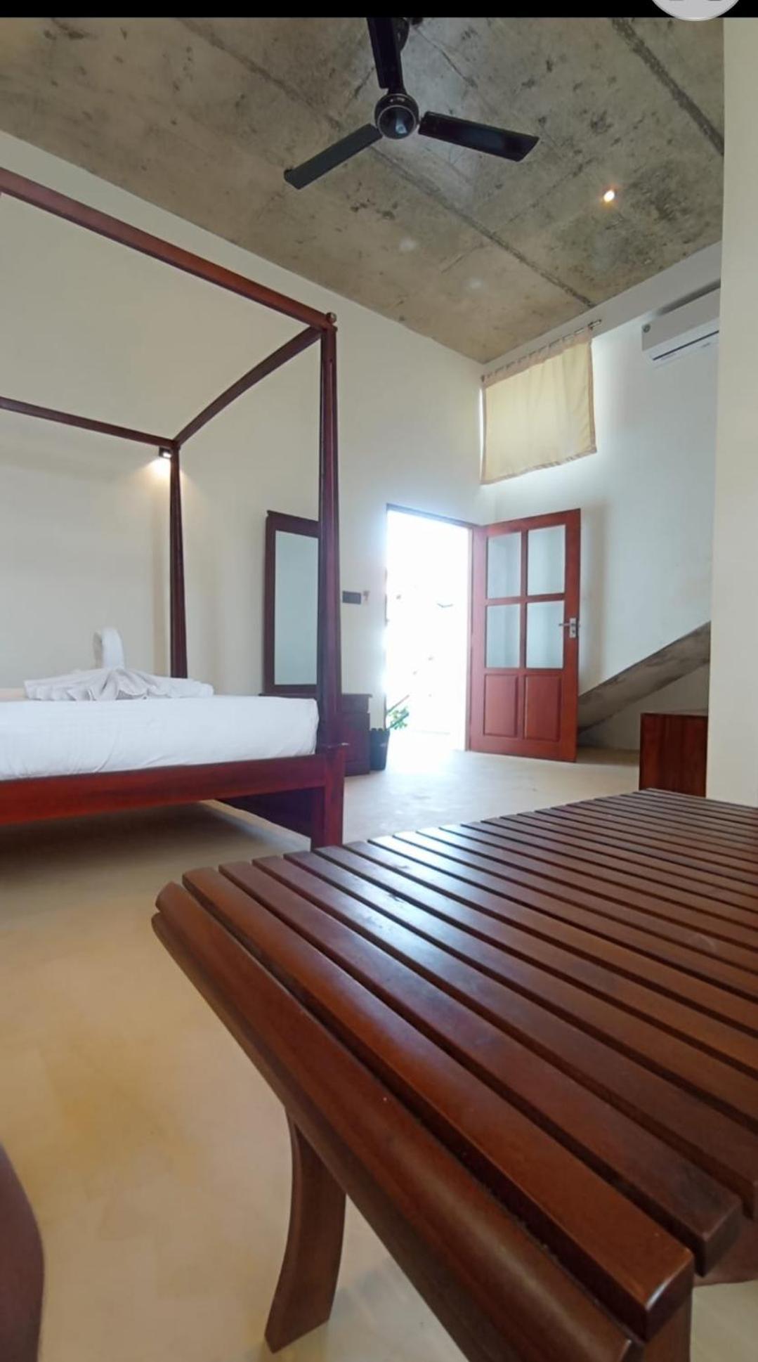 Cactus Surf Hotel Ahangama Bagian luar foto